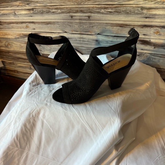 JustFab Shoes - JustFab Black Perforated Heeled Sandals